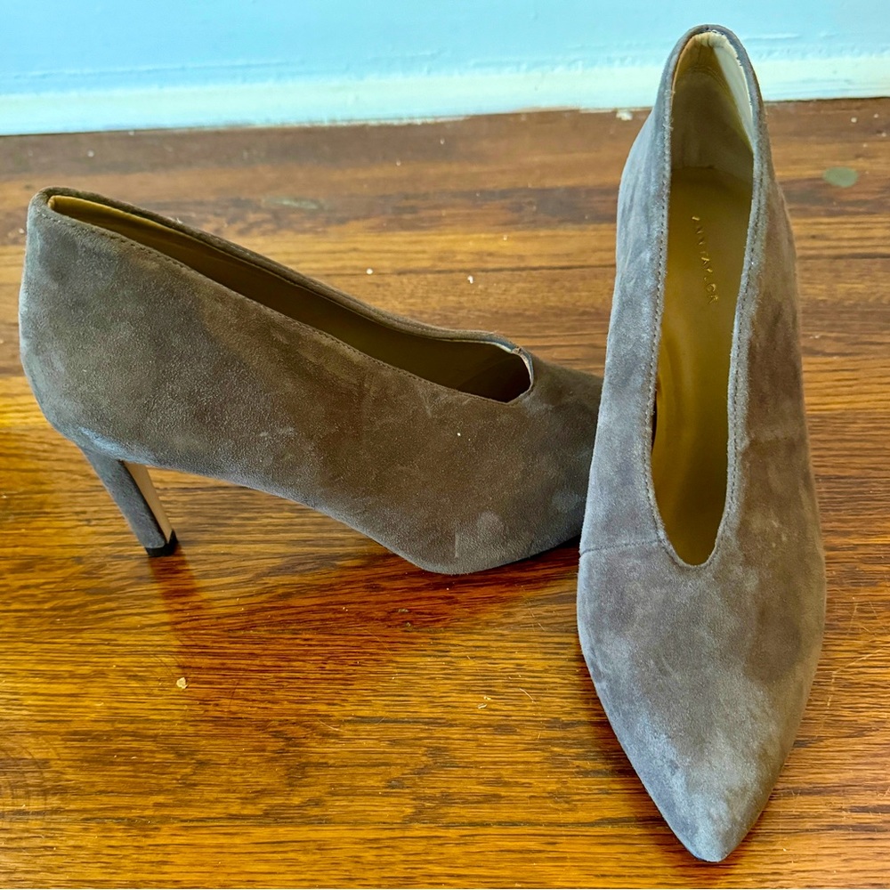 Ann Taylor Oona Suede Shooties 9M